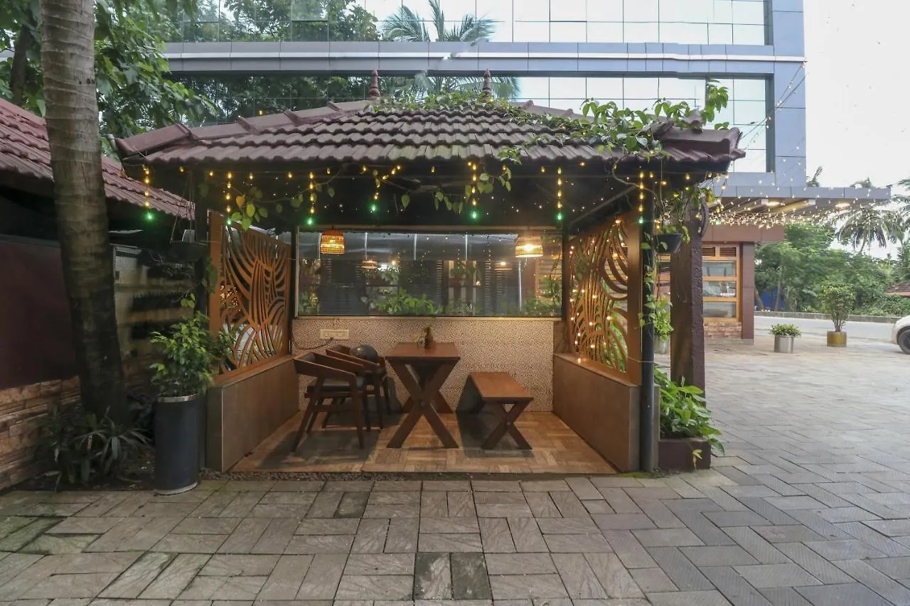 Oyo 73602 Hotel White House Thrissur